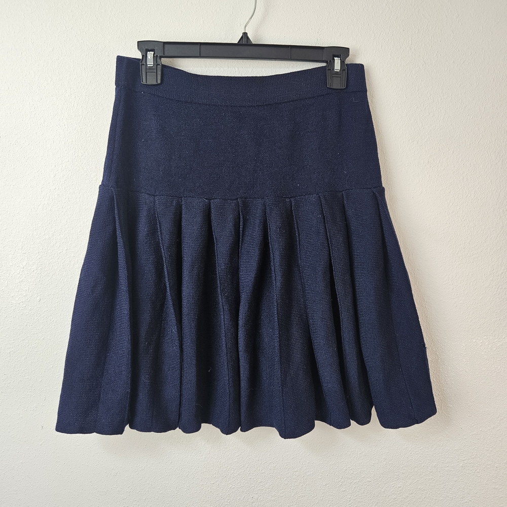 ST.JOHN Basics Navy Pleated Santana Knit Skirt Size 8 FLAW